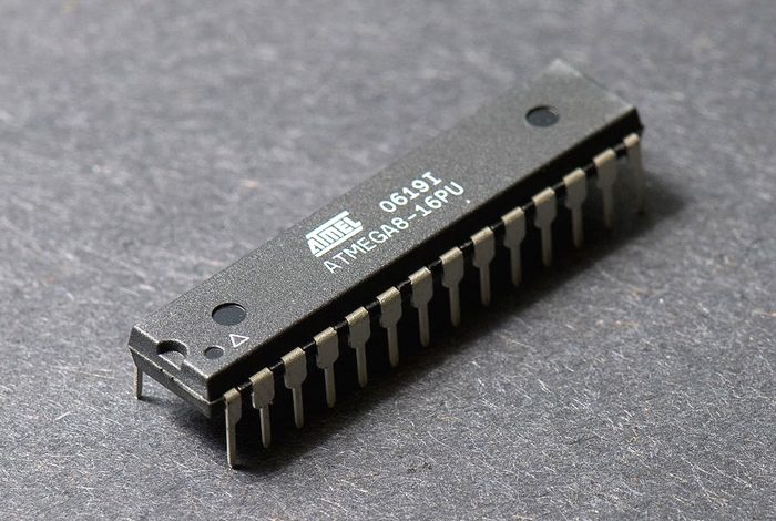 معرفی میکروکنترلر ATmega8